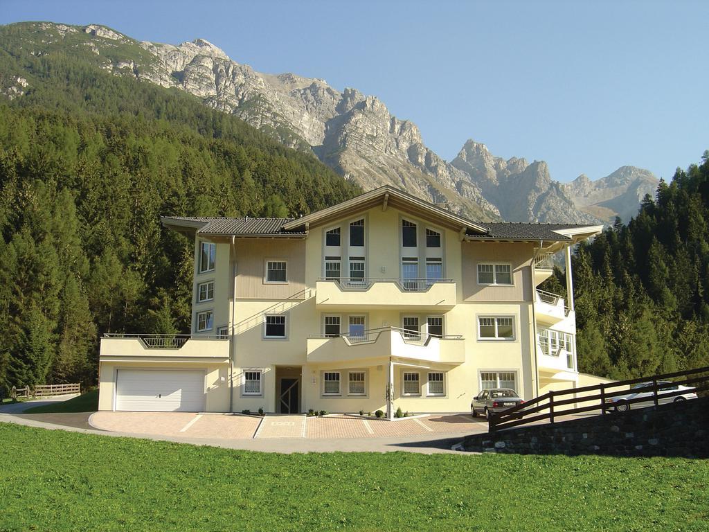 Appartementhaus Pinnisblick Neustift im Stubaital Exterior foto