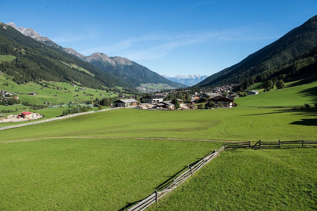 Appartementhaus Pinnisblick Neustift im Stubaital Habitación foto